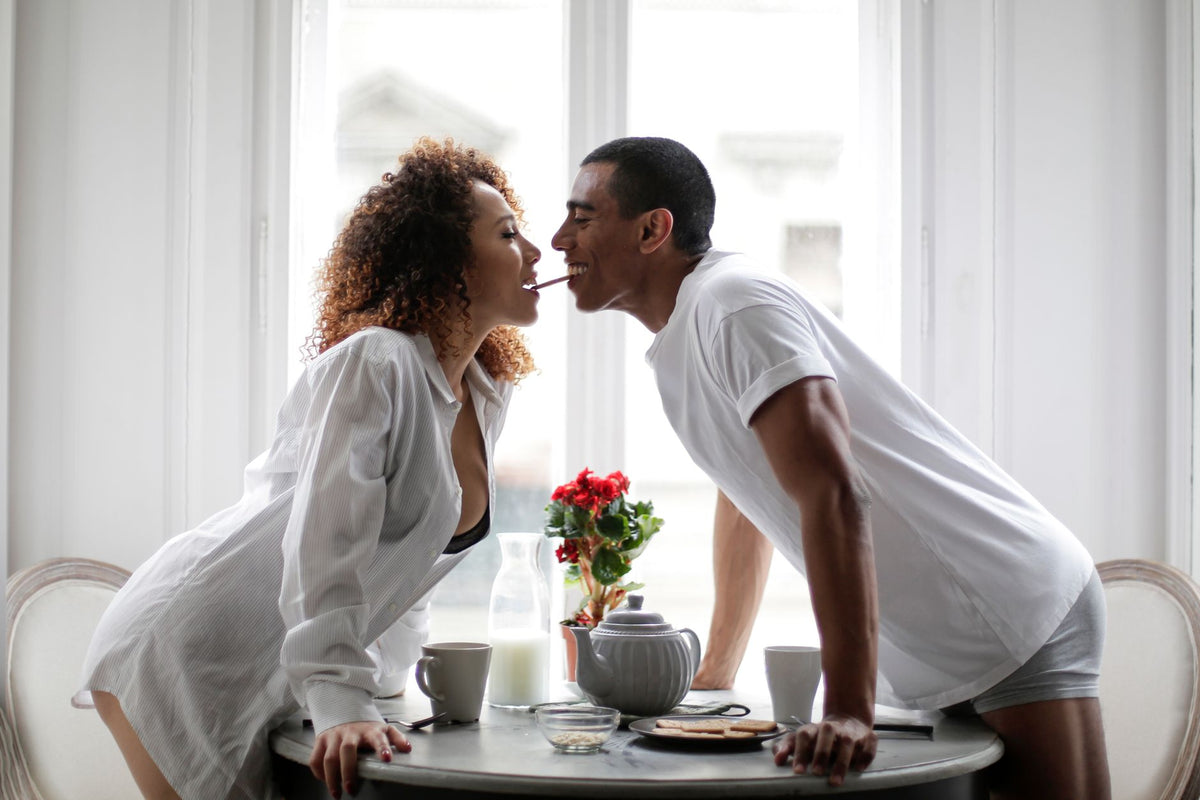 Quick Foreplay Tips When You're Short on Time: How to Heat Things Up in Minutes