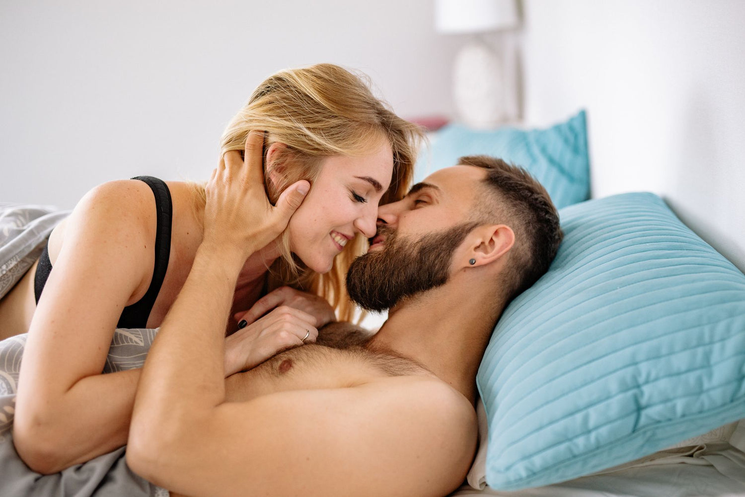 Receiver-on-Top Anal: How to Control Depth & Speed Like a Pro