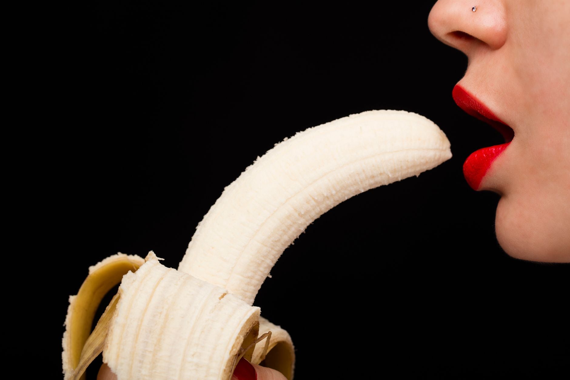 How To Avoid Using Your Teeth During a Blow Job: The Technique That Actually Works