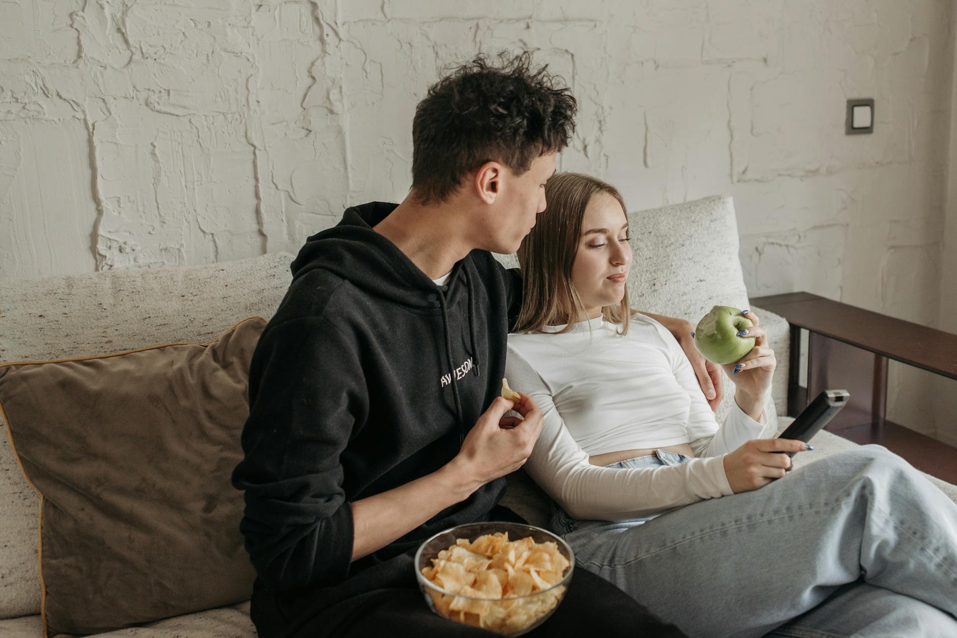 Best Relationship Advice for Couples 2025: What Actually Works When Love Gets Real