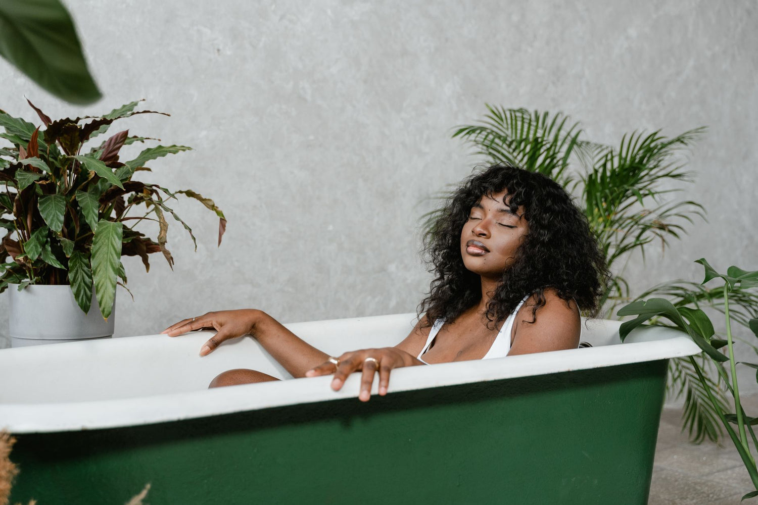 25 Affirmations for Sexual Healing & Self-Acceptance: Words That Actually Change Things