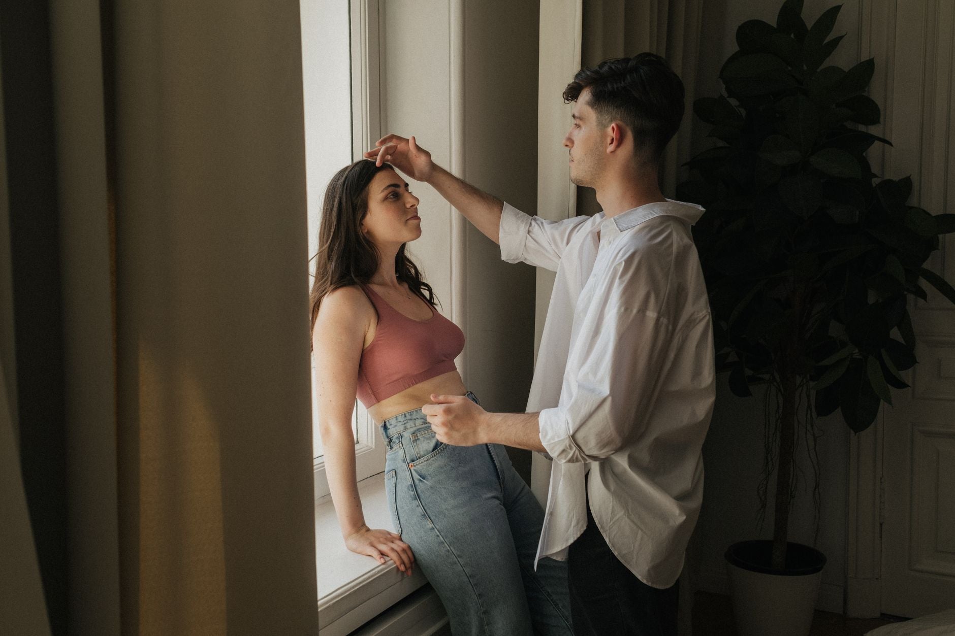 Do Guys Like Short Girls? The Science, the Spark, and the Surprising Truth