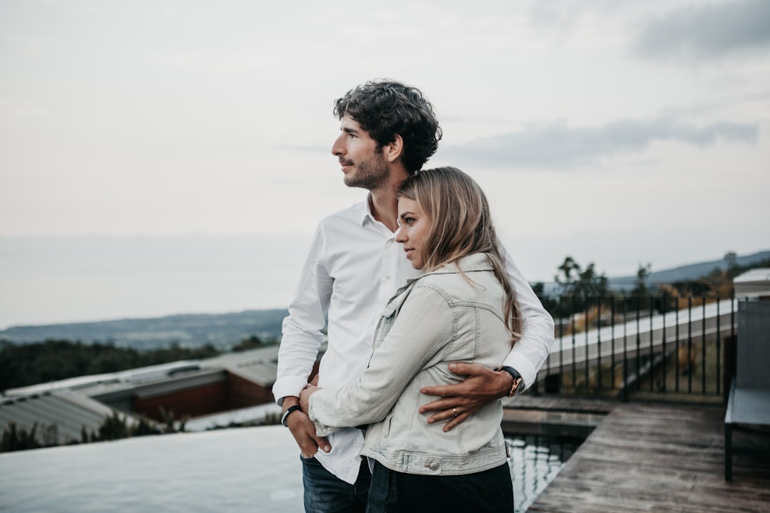 5 Things to Know About Dating a Bisexual: Love Without the Fine Print